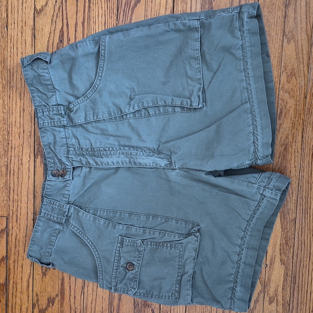 Cabelas 6 Pocket Army Green Cargo Like Short Size 34 Reg Front Zipper Minor Wear